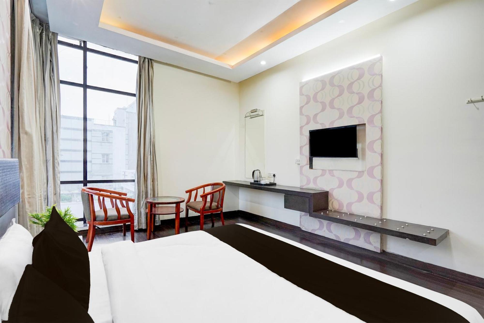 Super Townhouse Sector 51 Noida Near Metro Station Hotel Kültér fotó